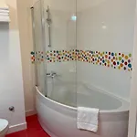 Апартаменти Modern In With Three Bedrooms And Balcony - Ta Leut Agency *